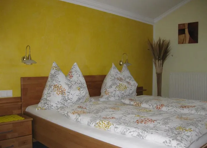 בית הארחה Gaestehaus Stroitz 3*