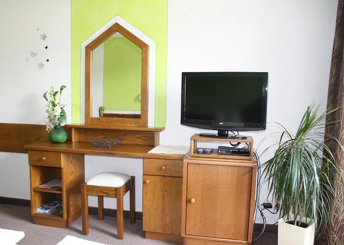 Gaestehaus Stroitz בית הארחה 3*