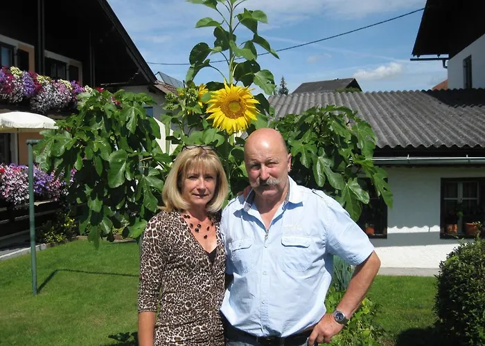 בית הארחה Gaestehaus Stroitz